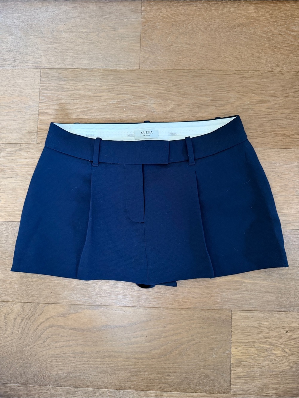 Aritzia Admiral Define Skort